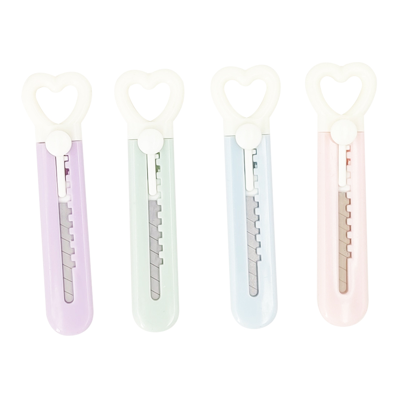 Candy Color Heart Shape Mini Cutter